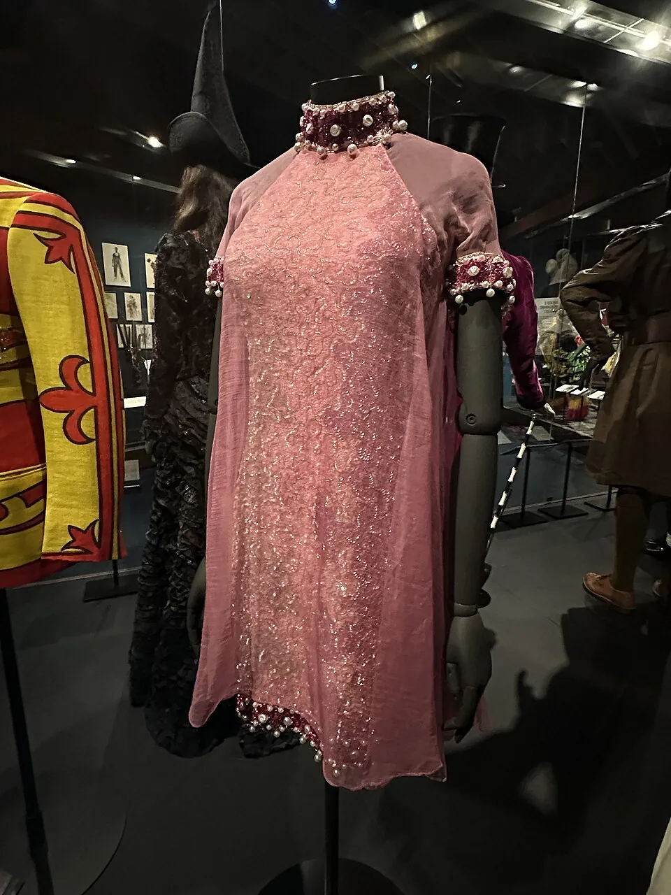Das Kleid, das Sandie Shaw beim ESC 1967 trug, im Victoria and Albert Museum